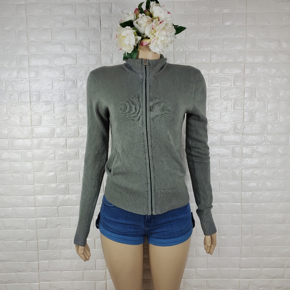 large junior army green full zip sweater ( 5 for $20 ) - Picture 4 of 8